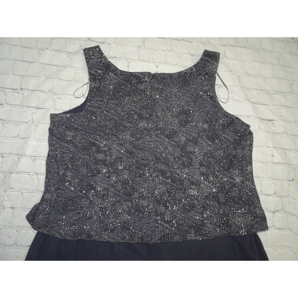 Alex Evenings Women's Empire Waist Dress Smoke/Glitter Dress, 20W No Tags - Picture 6 of 8